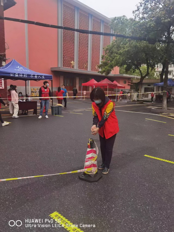 党旗引路同抗疫---邵阳市档案馆抗疫在行动(图1) 党旗引路同抗疫---邵阳市档案馆抗疫在行动