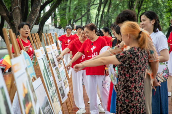 郴州市城乡建设档案馆开展“6.9”国际档案日宣传活动(图2) image.png